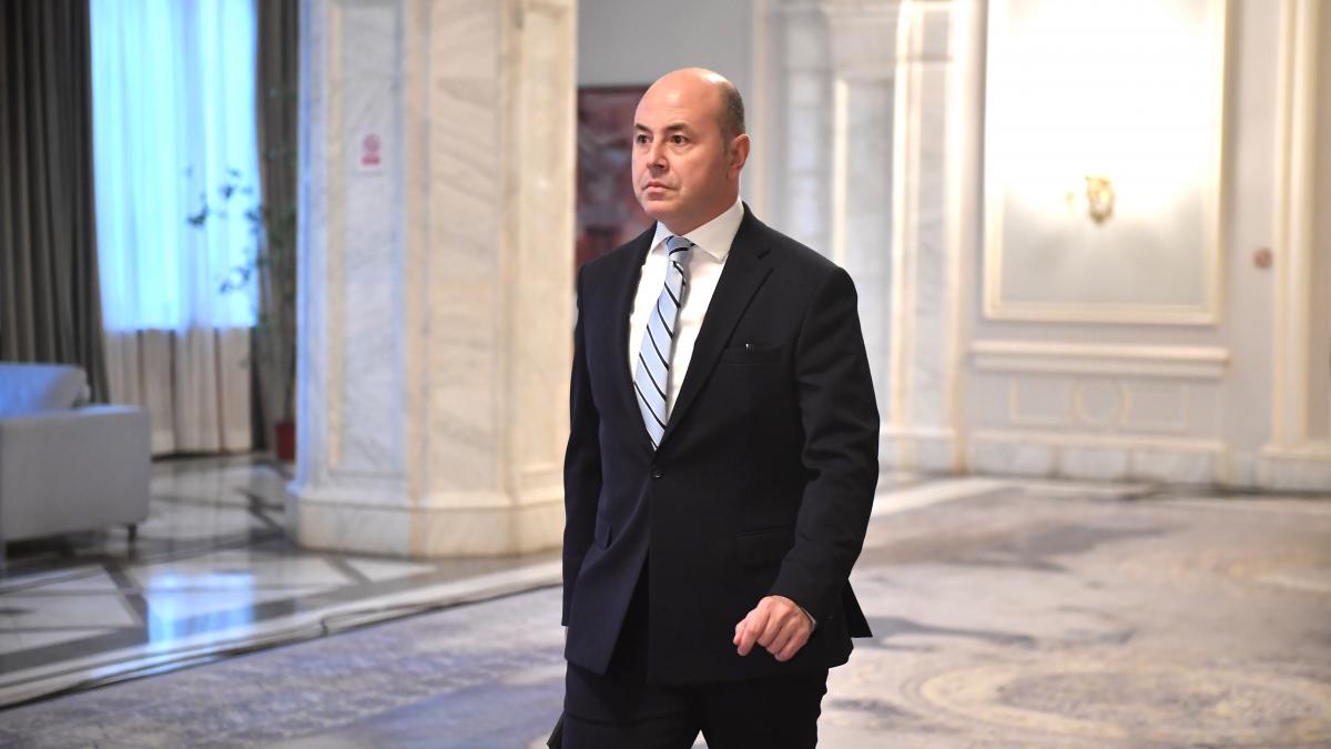 Un deputat PNL propune amenzi pentru incitarea la ura