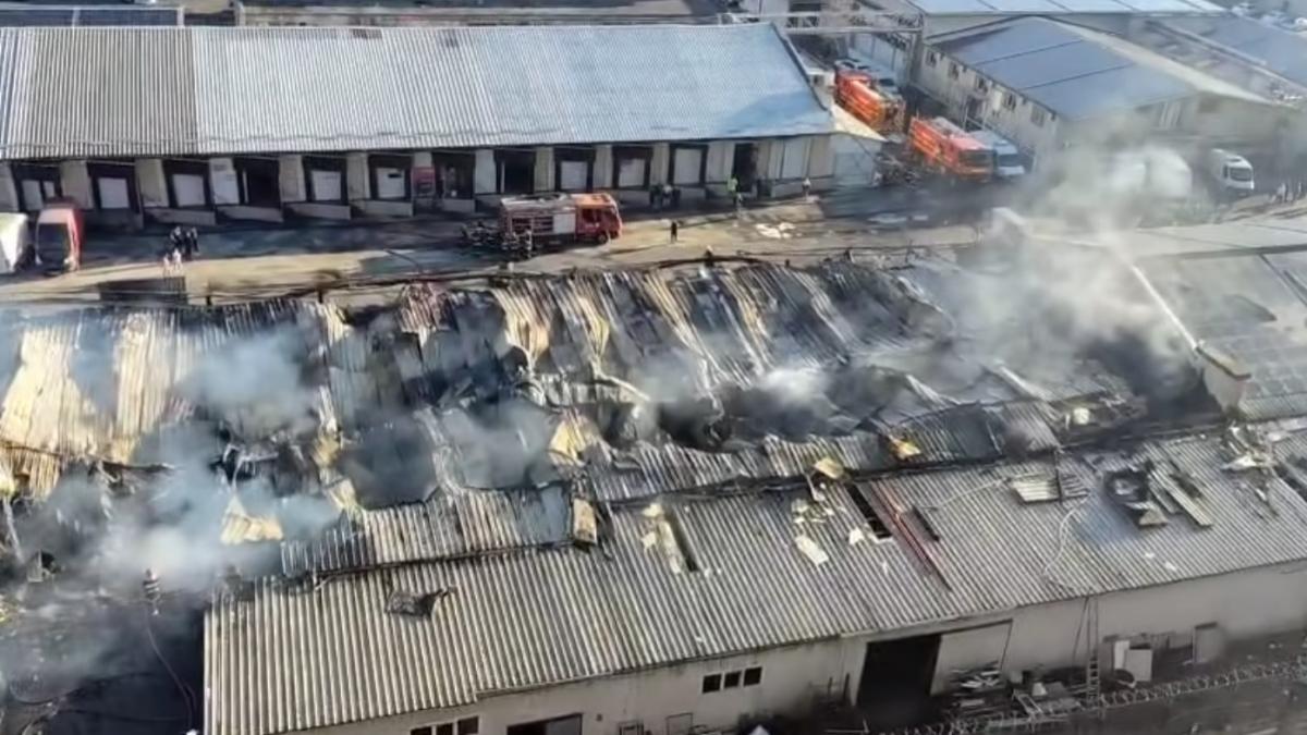 Urmarele incendiului din Bucuresti depozitele arse vazute din aer