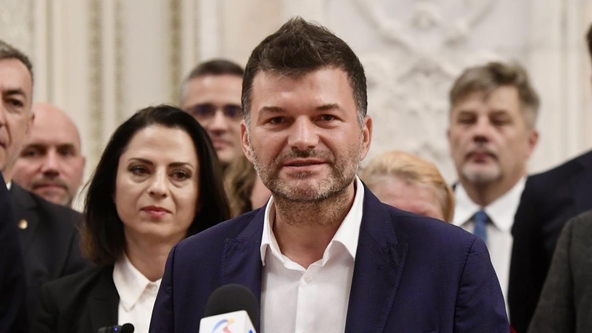 scandal in varful partidului reper berceanu demisioneaza