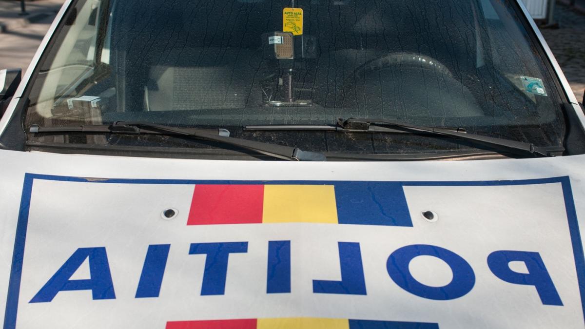 Invatator din Timis retinut pentru agresiune asupra elevelor