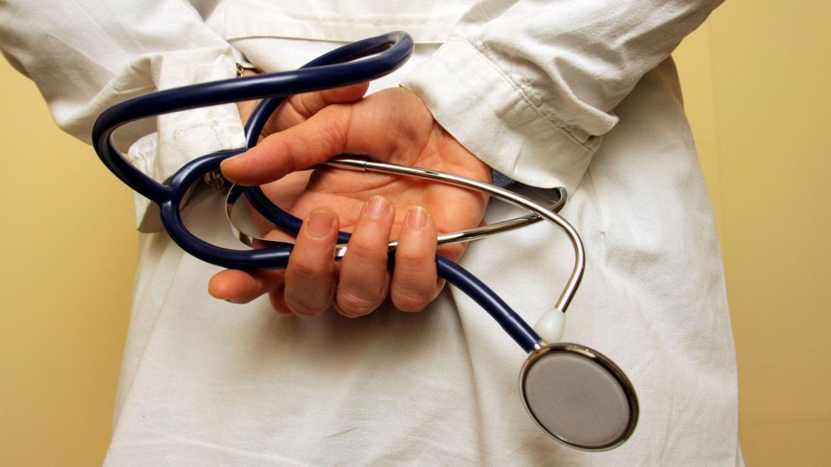 Medici din R Moldova acuzati de frauda cu diplome