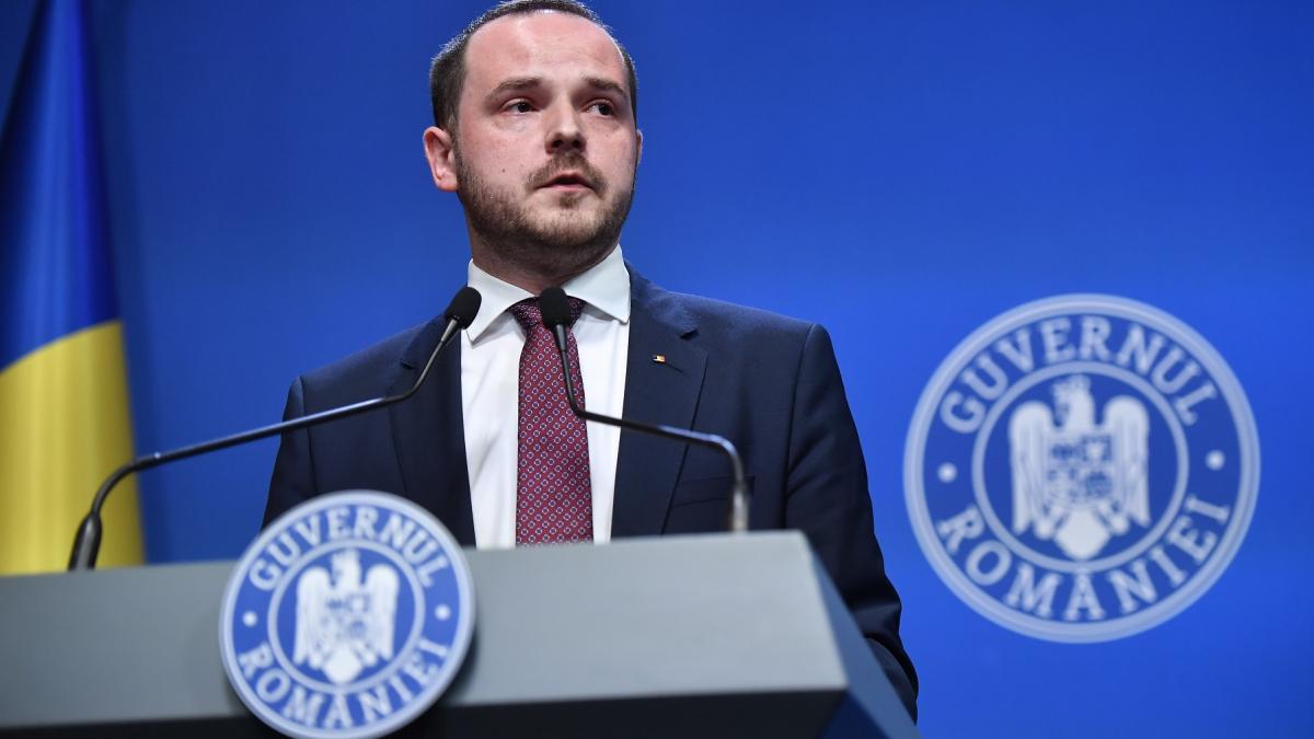 Nu exista asemenea discutii spune Alexandru Rogobete despre medici