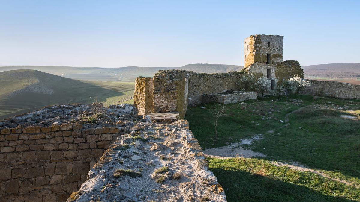 Cetati antice din Dobrogea blocate de birocratie
