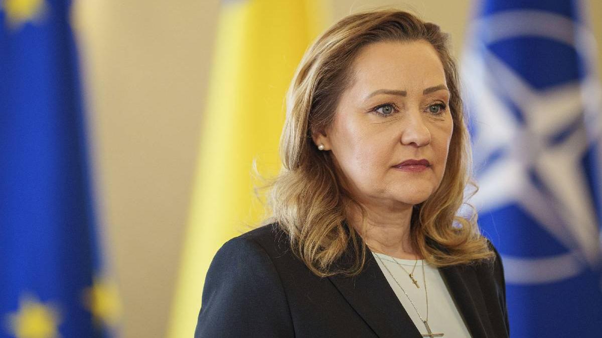 Lasconi despre Moteanu Are 300000 de euro pleaca