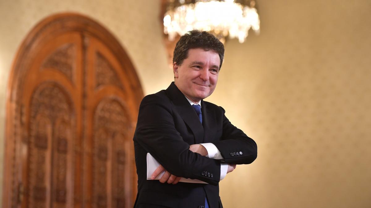 Nicusor Dan rade de suspendarea ceruta de AUR