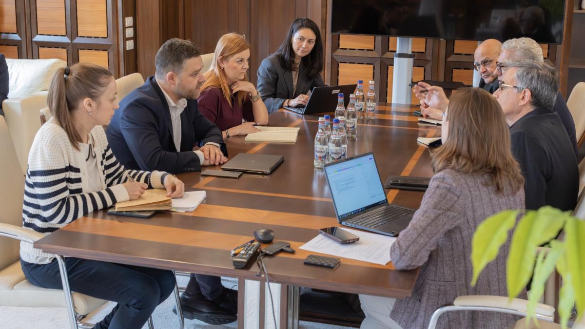 Ciprian Ciucu a discutat cu reprezentantii Bancii Mondiale despre optiuni de finantare pentru