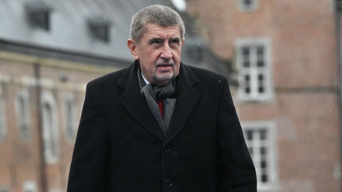 Andrej Babis isi pastreaza imunitatea parlamentara Parlamentul ceh respinge solicitarea procurorilor