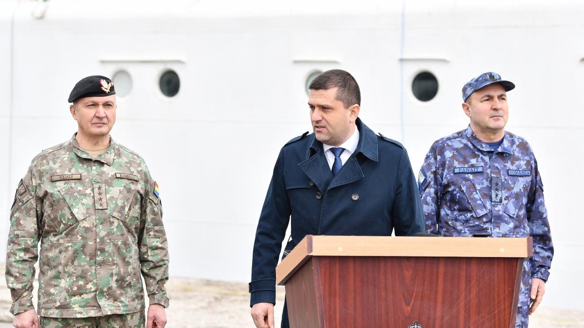 Miruta raspuns pentru Georgescu referitor la Baza Kogalniceanu Termeni care par a fi preluati din manuale