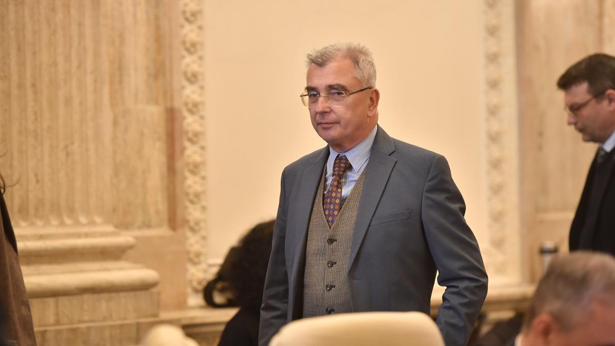 AUR nu va sustine un guvern minoritar Petrisor Peiu Daca parlamentul voteaza pentru demiterea