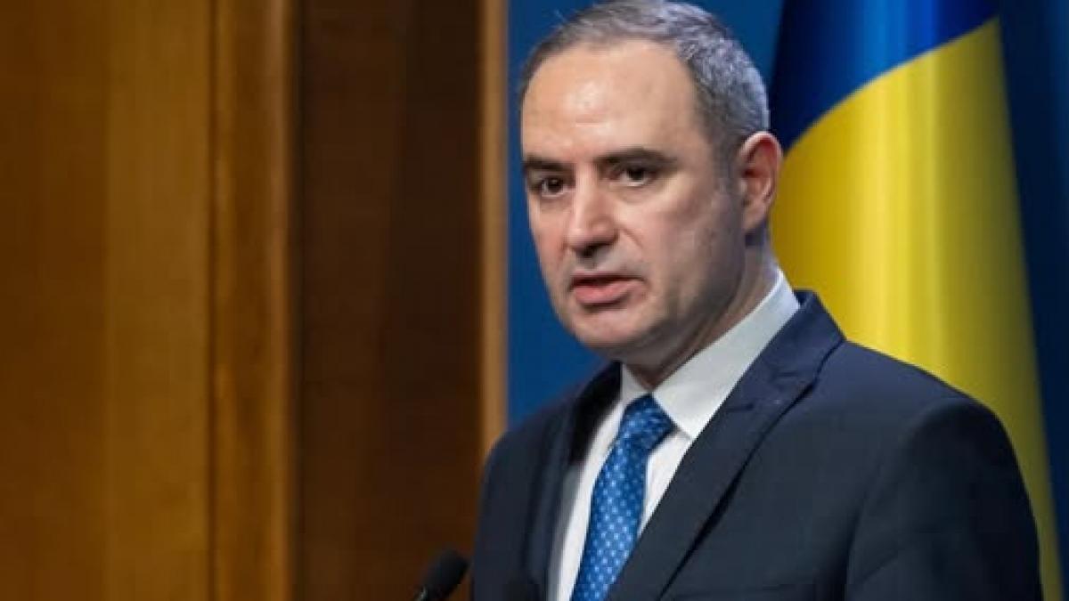 Alexandru Nazare anunta ca a elaborat doua masuri pentru scaderea preturilor la carburani iar