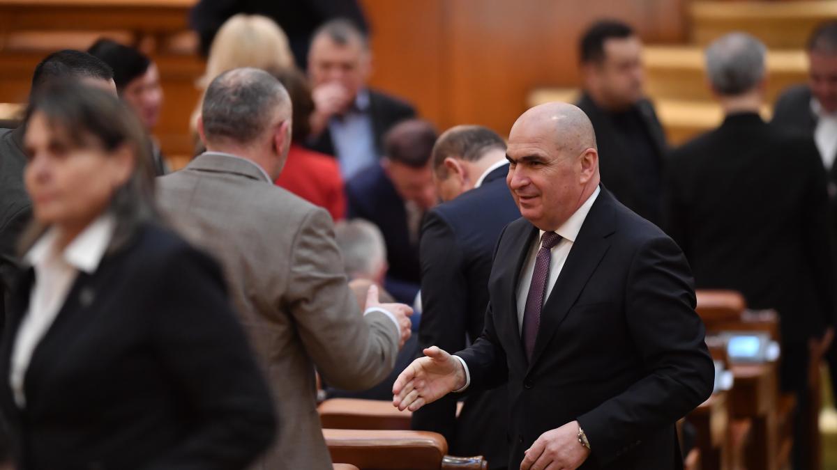 Bolojan nu crede ca va fi tradat de liberali la votul motiunii Am incredere in colegii mei din