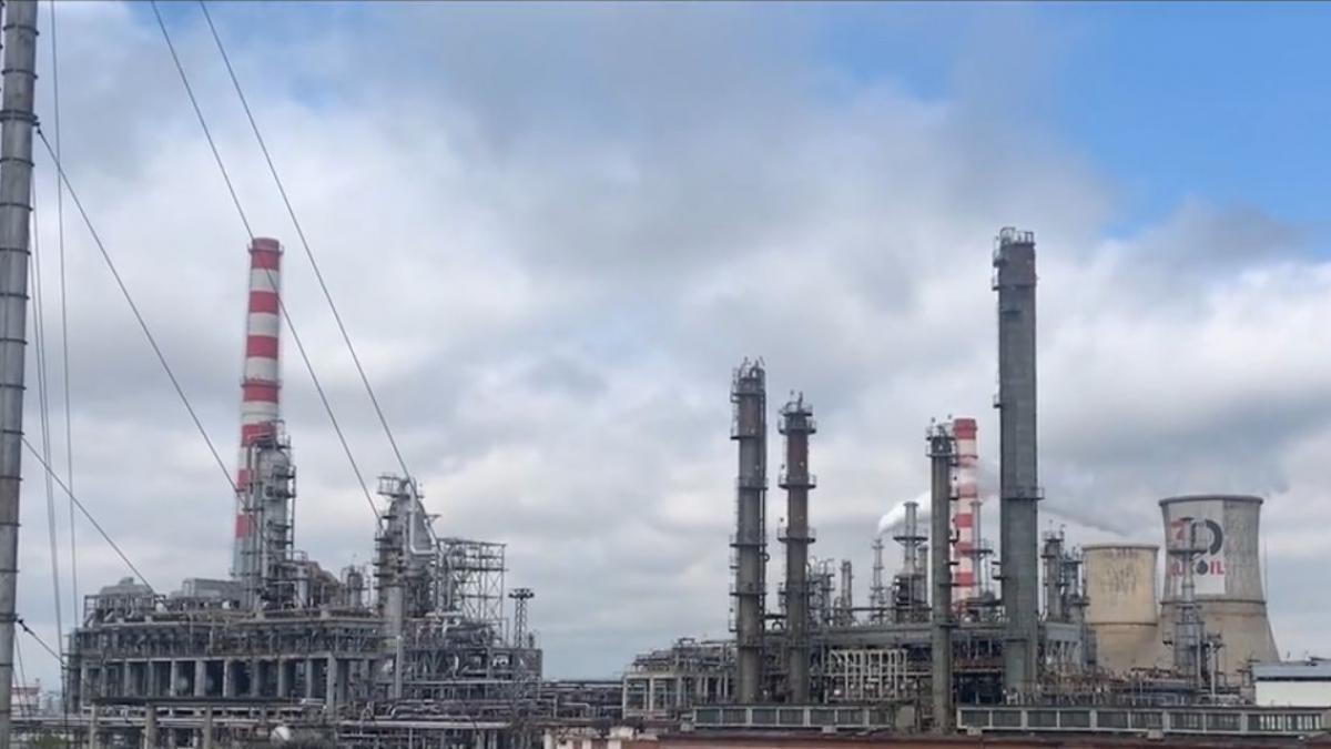 Nicusor Dan despre redeschiderea rafinariei Petrotel Se va intampla in cateva saptamani Sunt aspecte