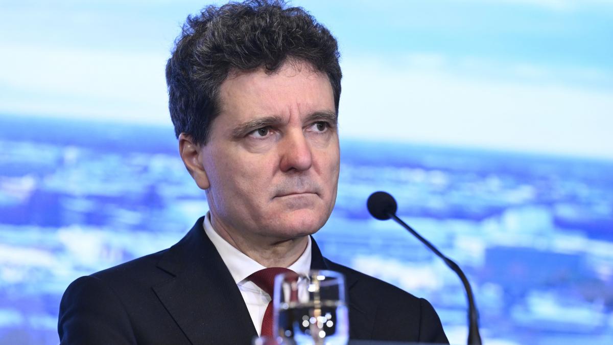 Nicuzor Dan isi declara neutralitatea in conflictul PSD Bolojan dar avertizeaza ca nu va desemna un