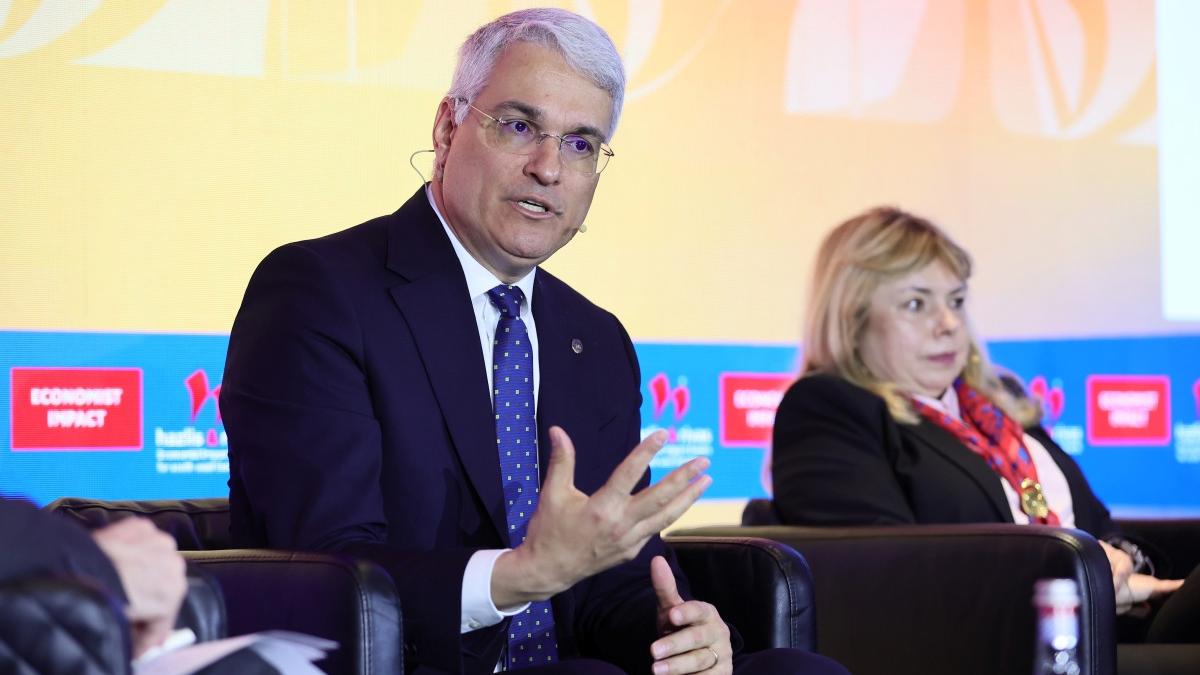 Pislaru despre legea salarizarii unice in 2017 nu s a realizat un proiect adecvat si realist Banca