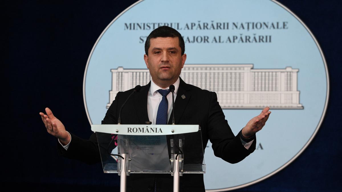 Radu Miruta prins mincinos Ce lipseste din CV ul ministrului USR al Apararii Informatzii false