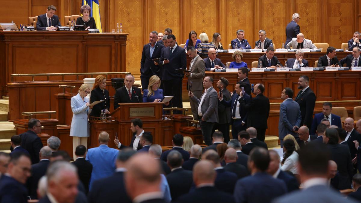 Cei 63 care pot decide cine va forma Guvernul Grindeanu Sunt persoane competente Bolojan Putem sa