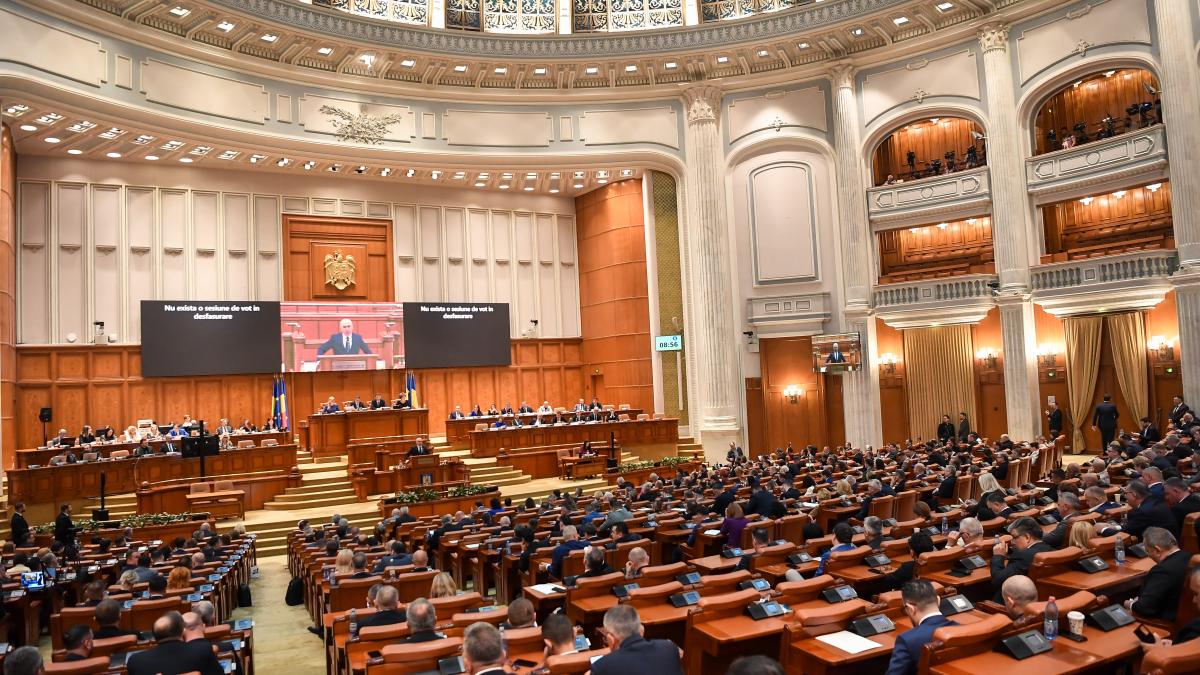 PNL si USR colaboreaza in Parlament Vom elabora impreuna un set de iniciative legislative pe