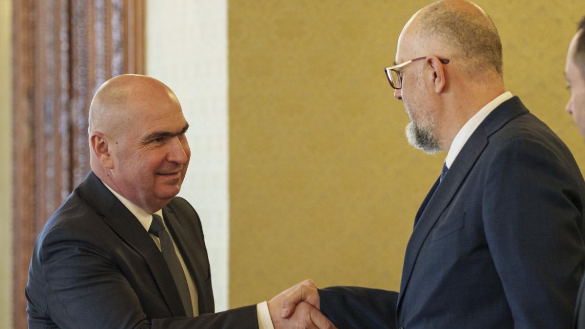 Parlamentarii PNL si UDMR vor fi prezenti in banci la motiunea de cenzura dar nu vor vota PSD va vota cu