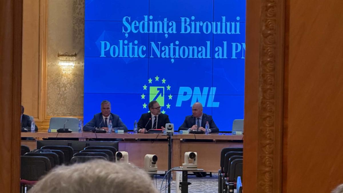 Cum se agravează situația lui Adrian Veștea după decizia UDMR. Ce șanse mai are să obțină susținerea Guvernului 2 Cum se agrevez situatia lui Adrian Vestea dupa decizia UDMR Ce sanse mai are s obtina sustinerea Guvernului