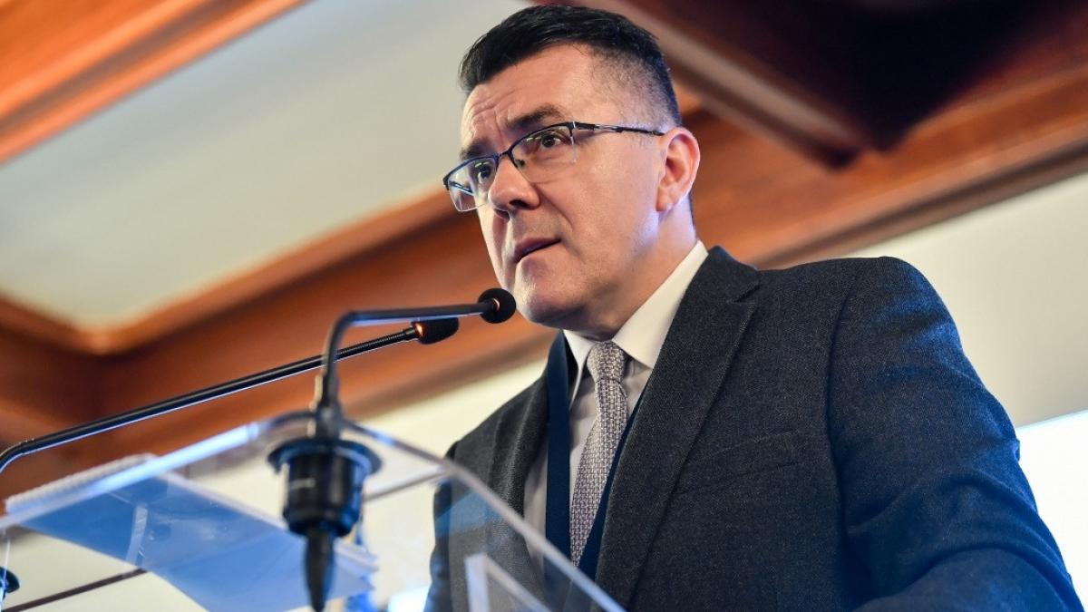 Dan Dungaciu dupa demisia Silviei Uscov din AUR Ce s ar intampla daca fiecare lider de grup ar