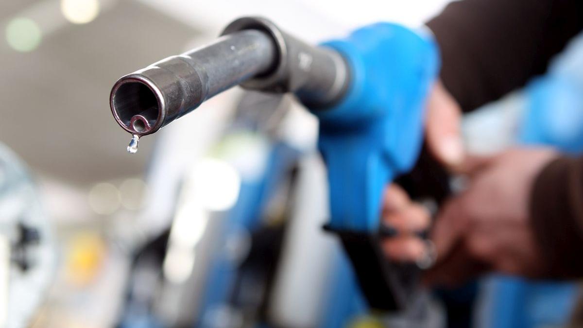 De mine benzina si motorina ar putea sa se scumpeasca Multumim PNL Fostul ministru Bogdan Ivan acuza PNL