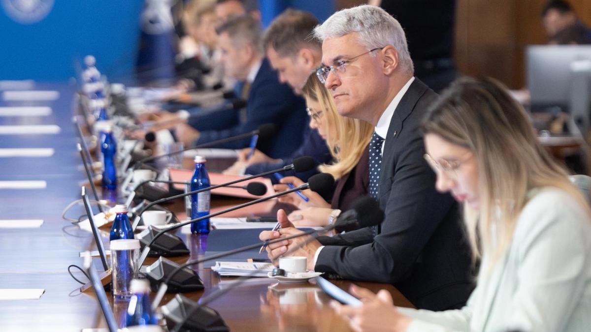 Dragos Pislaru Ministrii ar putea beneficia de un spor de 20 pentru fonduri europene In ceea ce ii priveste pe primari