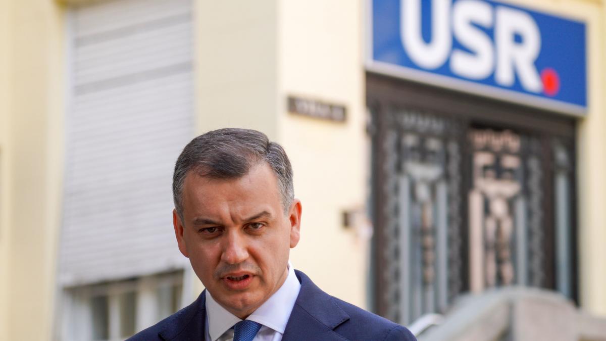 Eugen Tomac afirma ca exista peste 200 de parlamentari care il sustin dar nu dezvaluie din ce partide sunt acestia