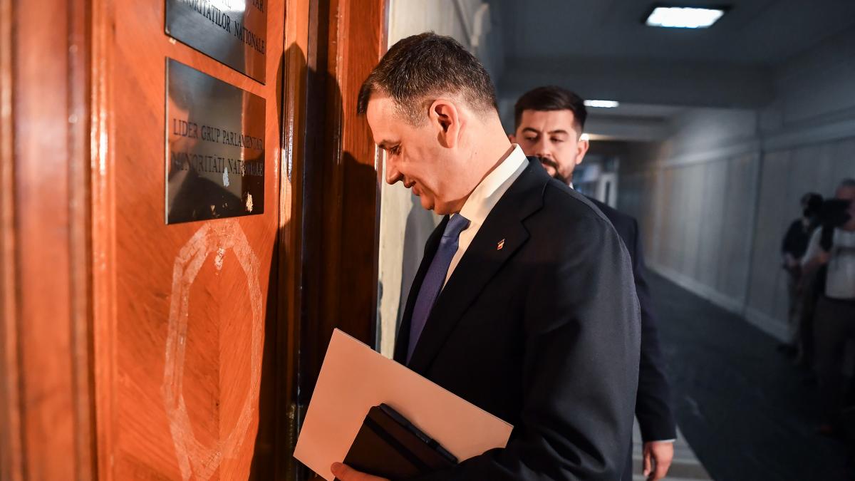 Eugen Tomac, interviu pentru Politico: „Măsurile de austeritate trebuie să continue, dar nu...” 2 Eugen Tomac interviu pentru Politico Masurile de austeritate trebuie sa continue dar nu