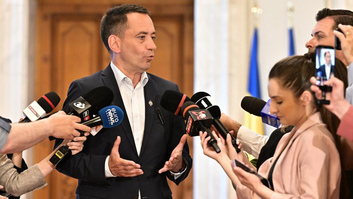Lider UDMR, revelații din conversația cu Adrian Veștea: Ne-a propus să ne alăturăm guvernului. Ne-a... 2 Lider UDMR revelatii din conversatia cu Adrian Vestea Ne a propus sa ne alaturam guvernului Ne a