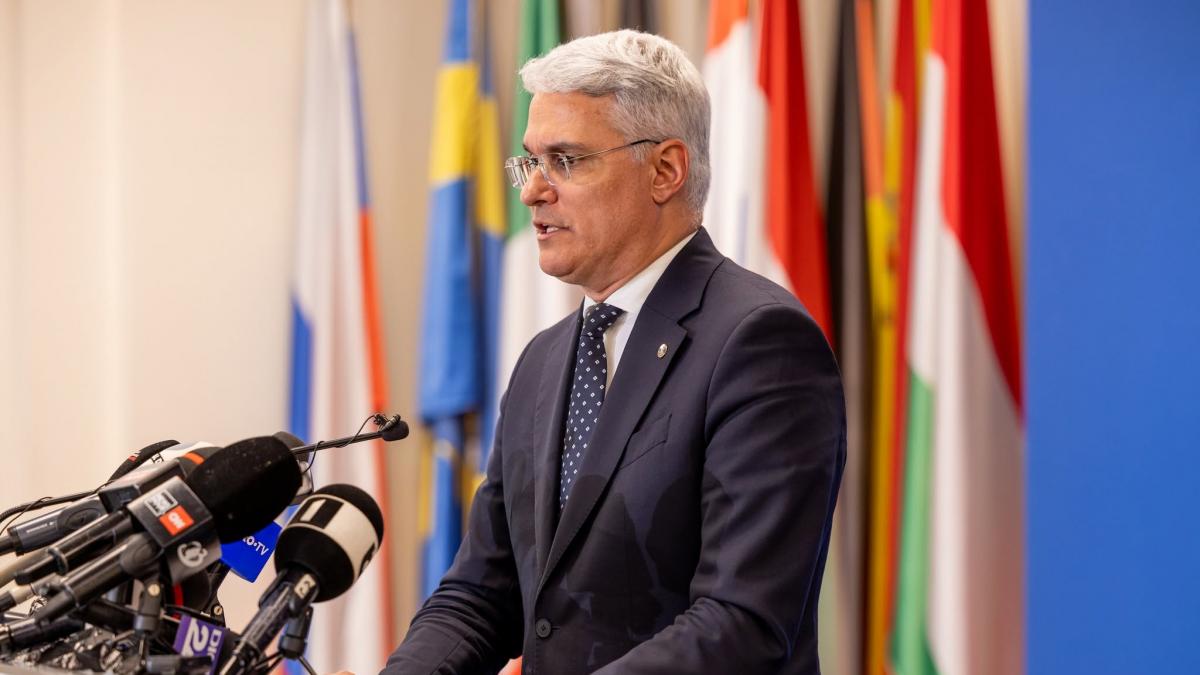 Ministrul Dragos Pislaru anunta o consultare cu intreaga societate privind legea salarizarii in