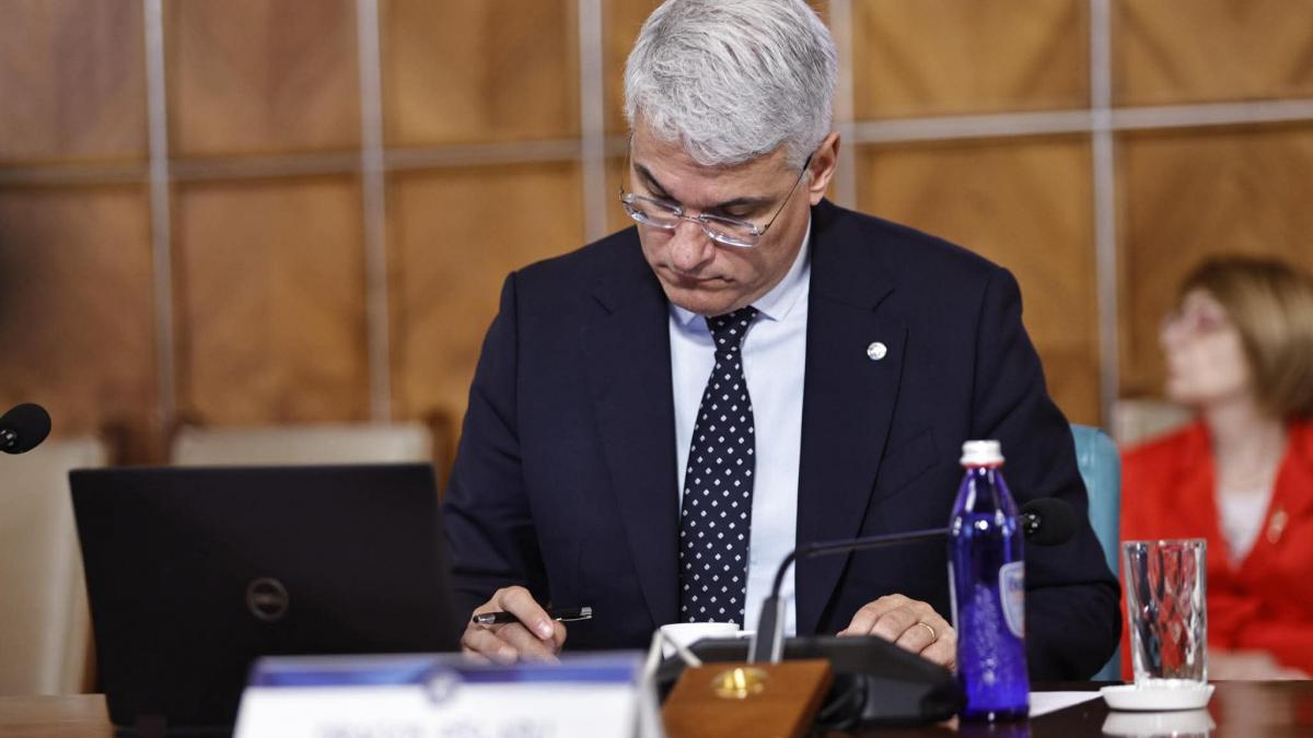 Primul acord intre sindicate si ministrul Pislaru privind legea salarizarii Vor fi aduse modificari