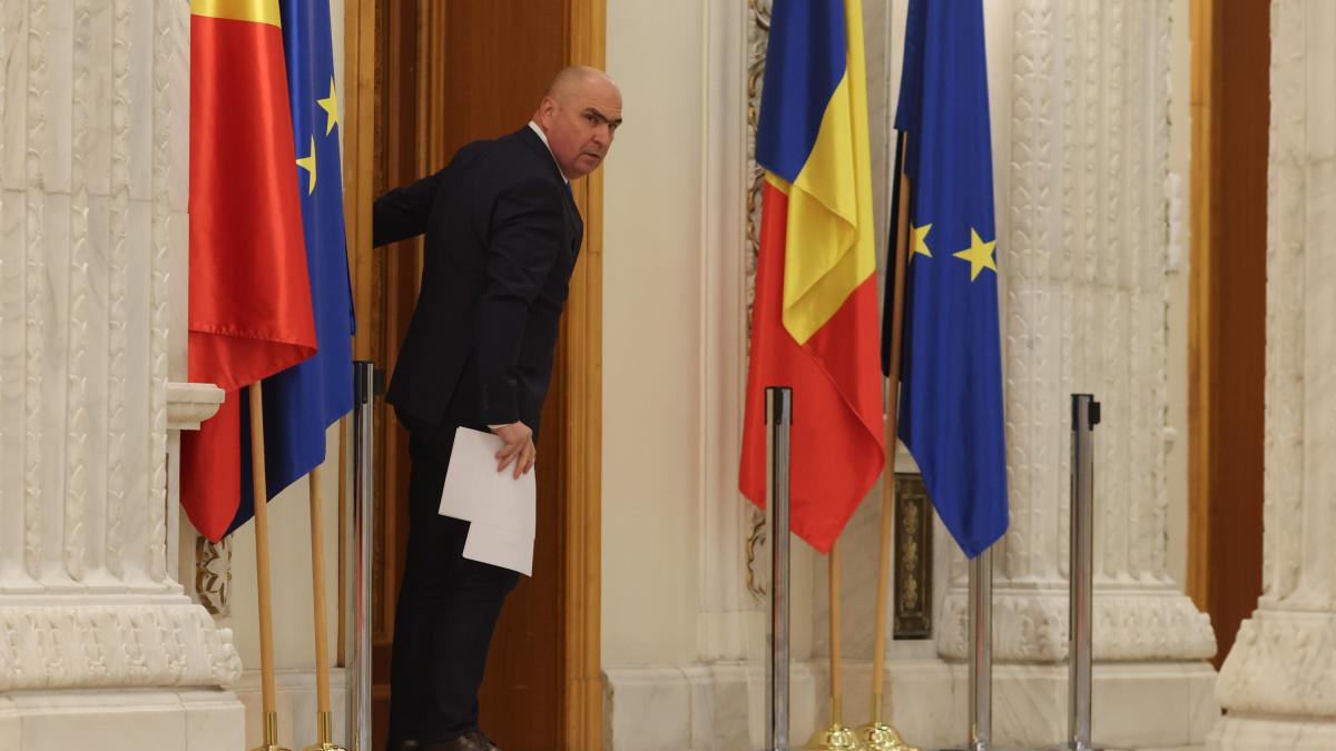 Si criza politica intra in vacanta bolojan ar putea ramane premier demis la palatul victoria pana la 1