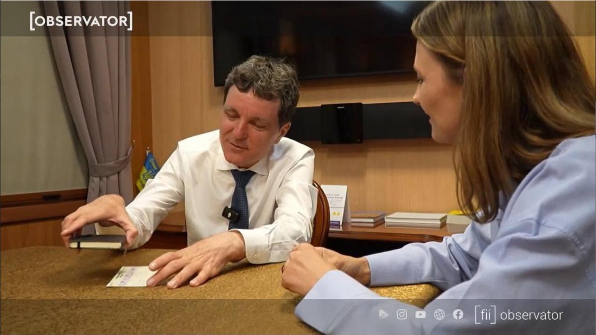 Ce conține carnețelul lui Nicușor Dan: o combinație între aspecte personale și unele lucruri mai puțin cunoscute... 2 Ce contine carnetelul lui Nicusor Dan o combinatie intre aspecte personale si unele lucruri mai puin cunoscute