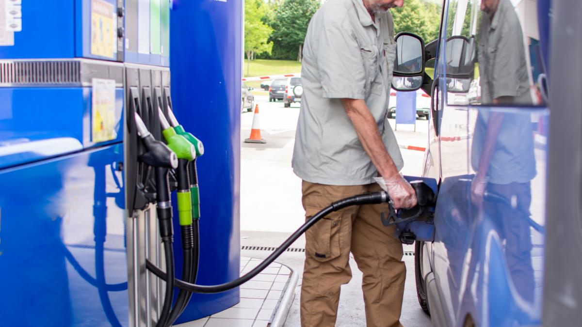 De ce nu au fost prelungite măsurile pentru carburanți. Bolojan: „Companiile mi-au spus că...” 2 De ce nu au fost prelungite masurile pentru carburani Bolojan Companiile mi au spus ca