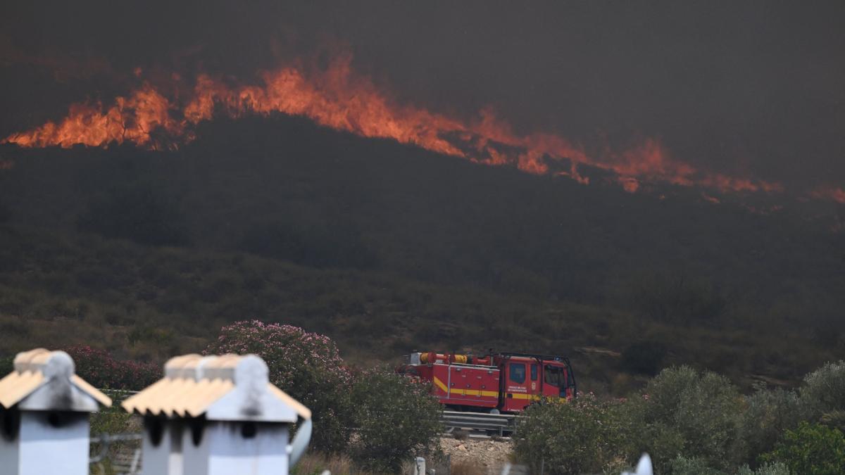 Nicuser Dan ofera sprijin Romaniei Spaniei si altor tari afectate de incendii si fenomene meteorologice