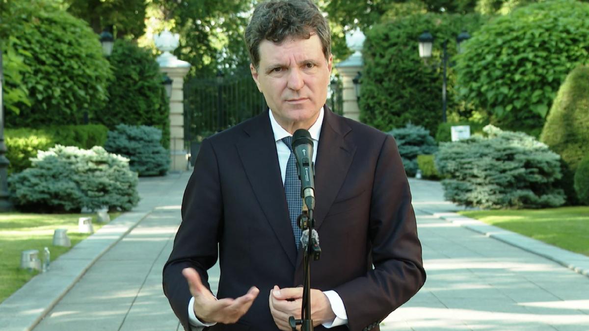 Nicuşor Dan, referitor la drona explodată în Portul Constanţa: Am avut discuții cu Zelenski, vor sosi... 2 Nicusor Dan referitor la drona explodata in Portul Constanta Am avut discutii cu Zelenski vor sosi