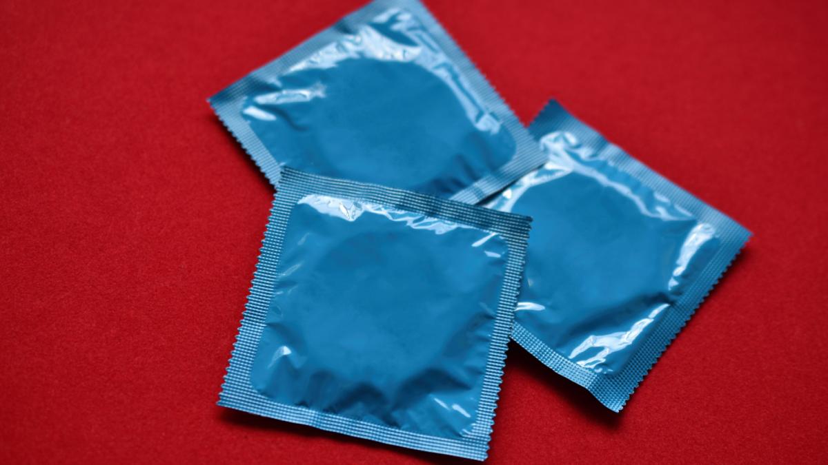 Peste 200.000 de prezervative contrafăcute din China au fost distribuite în Europa, inclusiv în... 2 Peste 200000 de prezervative contrafacute din China au fost distribuite in Europa inclusiv in