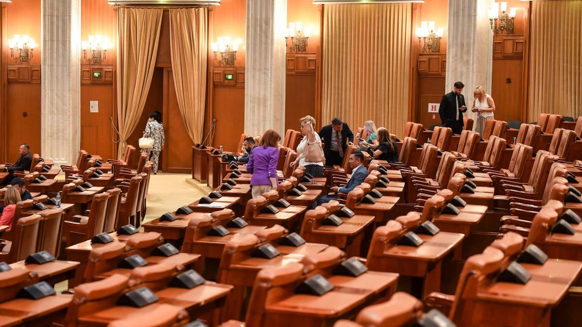 Proiectul pentru decarbonizarea sectorului de încălzire și răcire a fost aprobat de plenul Camerei... 3 Proiectul pentru decarbonizarea sectorului de incalzire si racire a fost aprobat de plenul Camerei