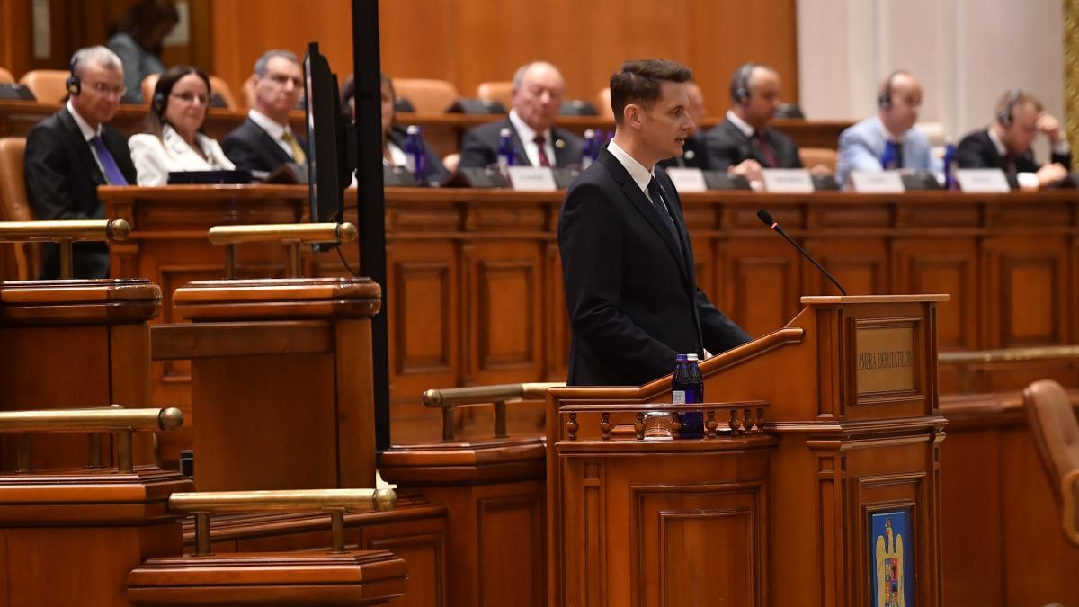 Abrudean anunță că proiectul ANI va fi redepus vineri la Parlament fără cele două... 2 abrudean anunt a ca proiectul ANI va fi redepus vineri la parlament fara cele doua