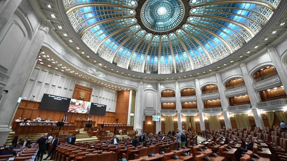 Cum este structurat formularul de interese care înlocuiește declarațiile de avere ale demnitarilor conform Legii ANI. Ce informații vor rămâne confidențiale. 2 Cum este structurat formularul de interese care inlocuieste declaratiile de avere ale demnitarilor conform Legii ANI Ce informatii vor ramane confidentiale