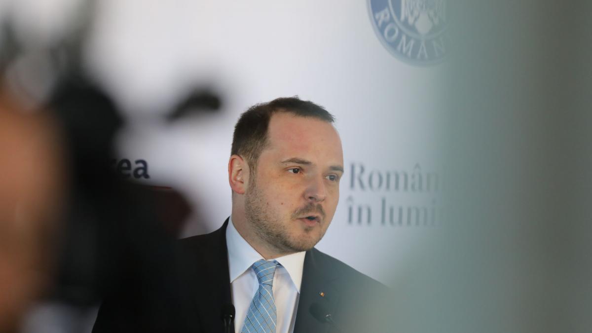 Fostul ministru Rogobete contesta varianta finala a legii salarizarii si avertizeaza ca va avea loc un exod al medicilor este o situatie si mai dezastruoasa