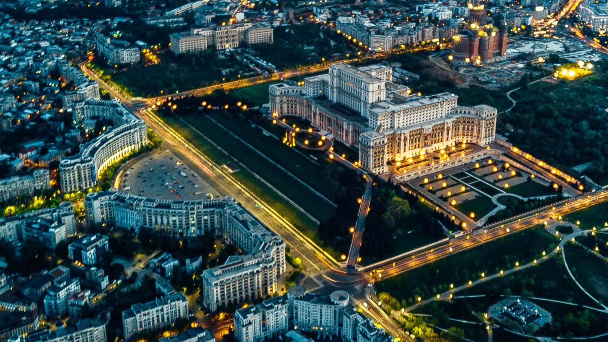Guvernul a revalidat indicatorii tehnico economici pentru reamenajarea unui segment al Palatului