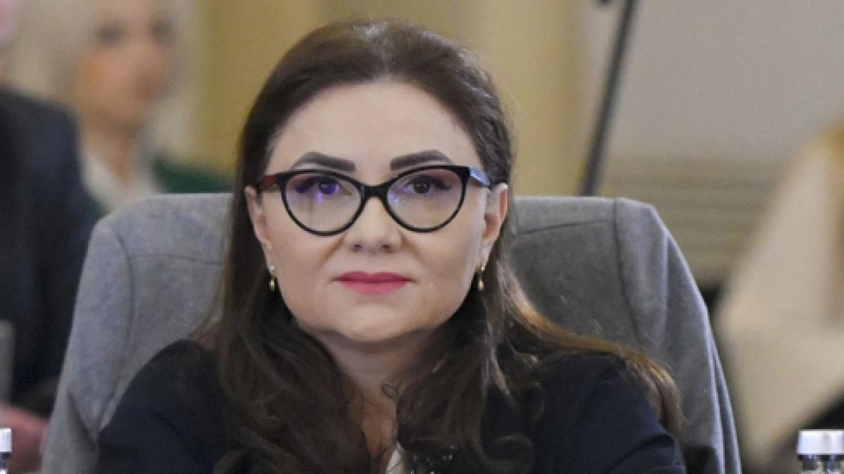 PSD solicit demisia Cristinei Traila din funcia de secretar general adjunct al Guvernului dupa ce DNA a anunat c este urmrit penal