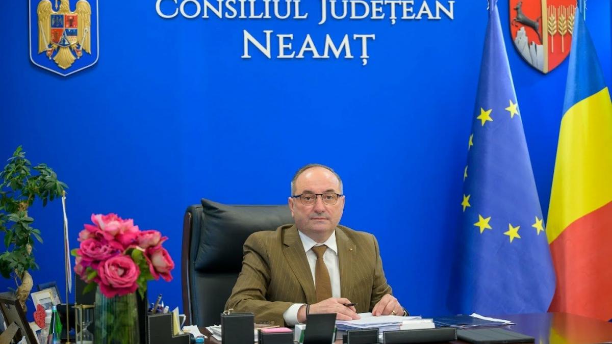 Președintele CJ Neamț acuză Guvernul că blochează proiecte esențiale pentru județ, în timp ce investește în stadioane: „Este inacceptabil” 2 Presedintele CJ Neamt acuza Guvernul ca blocheaza proiecte esentiale pentru judet in timp ce investeste in stadioane este inacceptabil