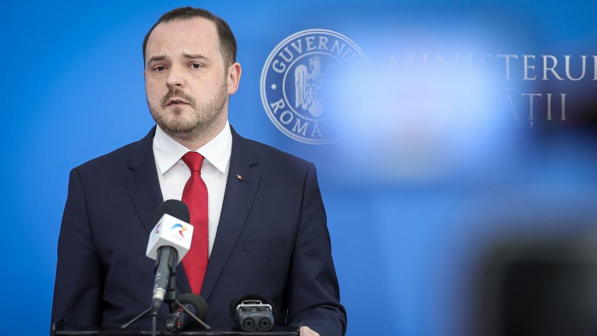 Rogobete avertizeaza Guvernul sa nu restricteze consumul de energie si in fabricile de medicamente