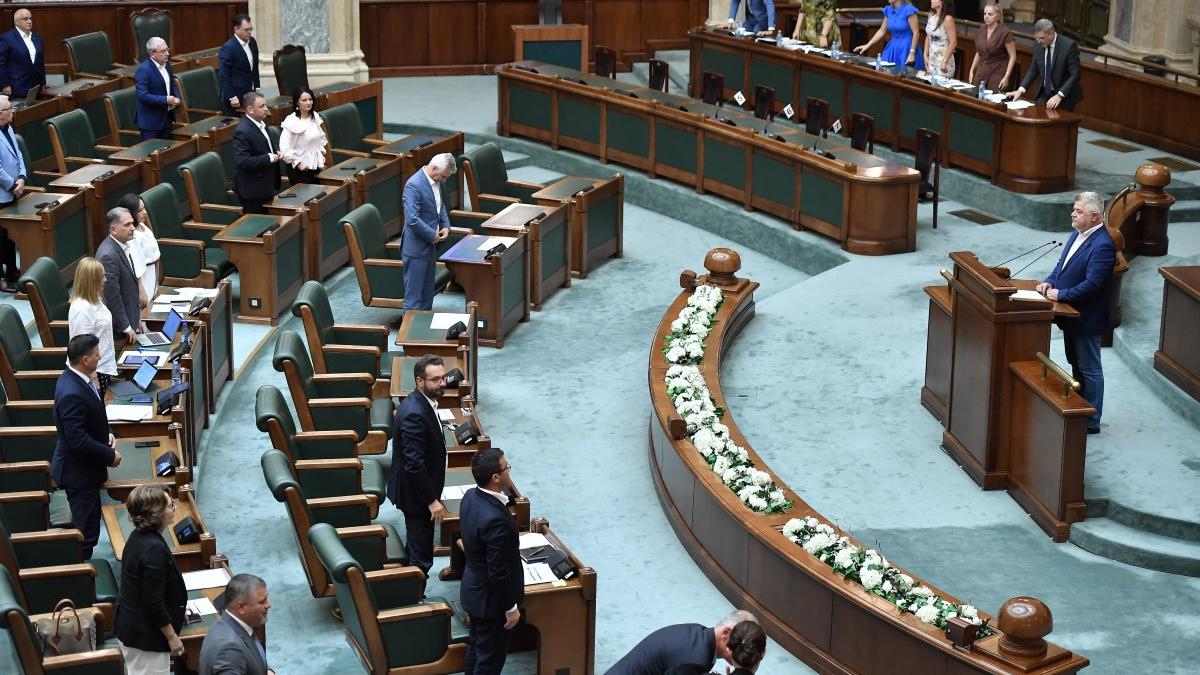 Senatul a revizuit Codul administrativ pentru a elimina incompatibilitatile in cazul alesilor locali USR intentioneaza sa conteste legea la CCR