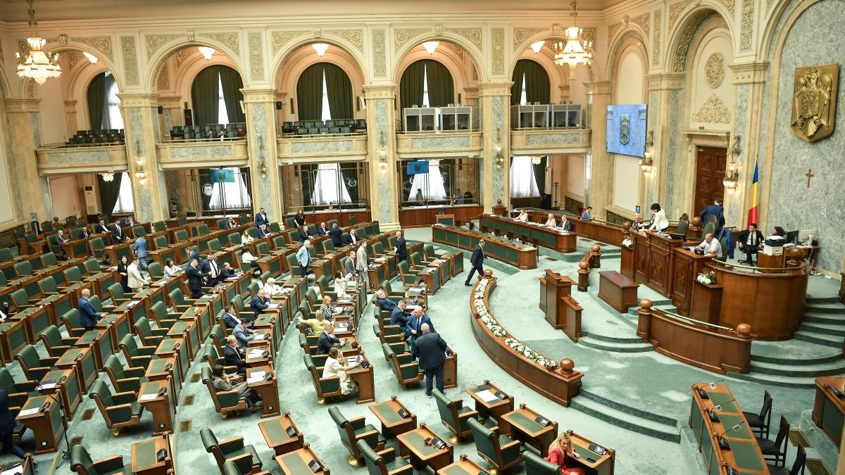 Senatul a votat pentru anularea inchiderii termocentralelor Avertismentul lui Bolojan Riscam sa avem