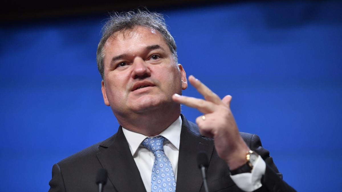 Răsturnare de situație în privința demisiilor din primării și consilii județene. Cseke: Nu există nimeni în incompatibilitate. A fost o informație falsă. 2 rasturnare de situatie in privinta demisiilor din primarii si consilii judetene cseke nu exista nimeni in incompatibilitate a fost o informatie falsa