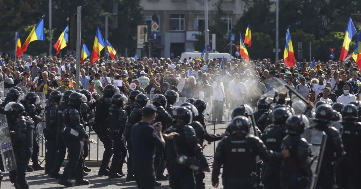 Grindeanu îi cere lui Bolojan să discute cu fermierii: doar așa se detensionează situația