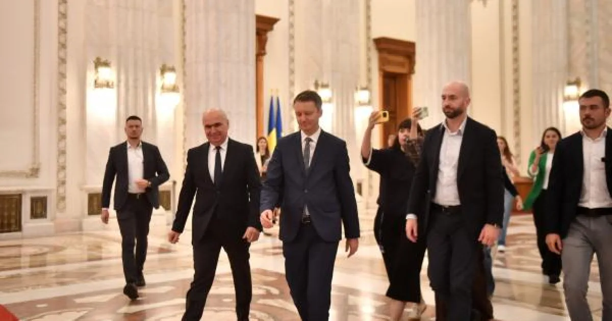 Radu Miruță, revoltat după o oră în trafic pe Valea Oltului: „Patru lucrau, alții priveau”